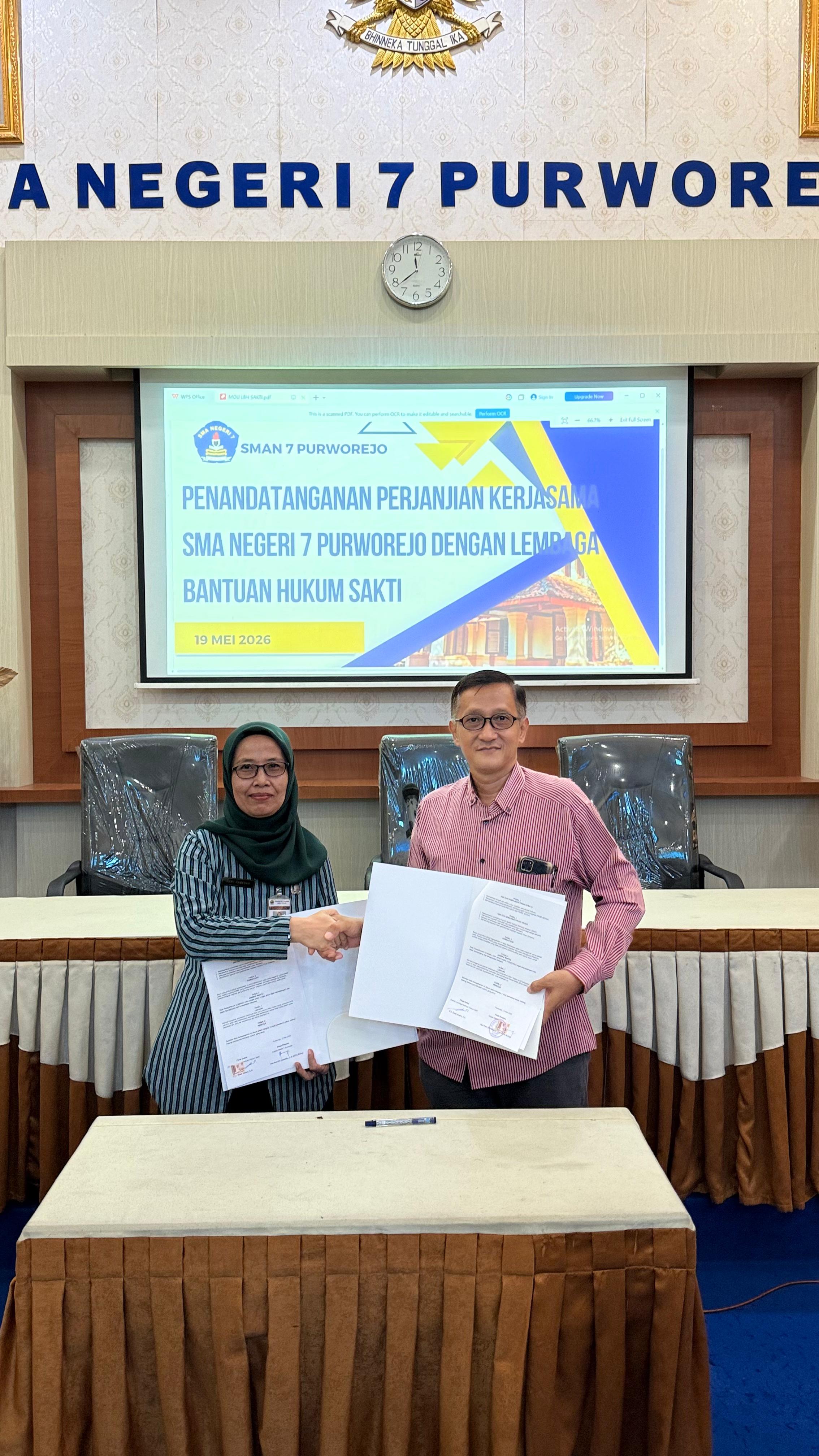 SMA Negeri 7 Purworejo dan LBH Sakti Purworejo Menandatangani MoU untuk Mendukung Terwujudnya Sekolah Ramah Anak